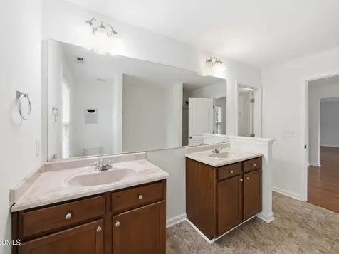 2109 Pear Tree Lane Durham NC 27703