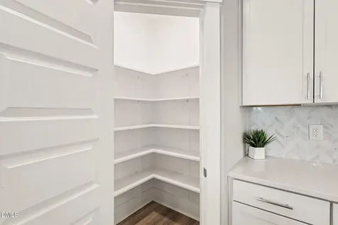 2719 Corydalis Way Apex NC 27502