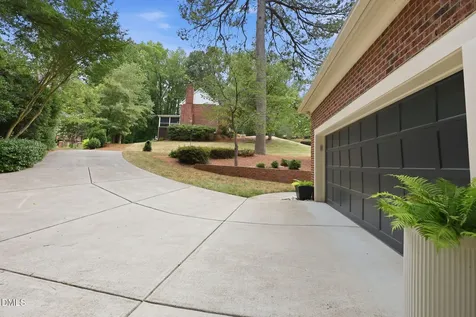 2221 Weybridge Drive Raleigh NC 27615