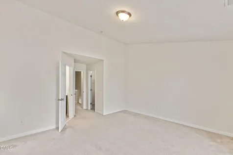 6617 Clarksburg Place Raleigh NC 27616
