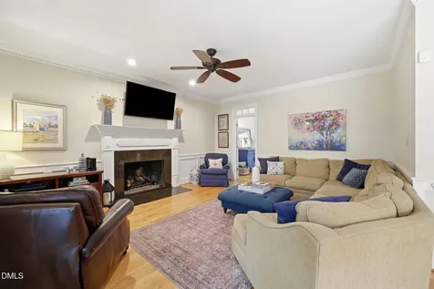 424 Grosvenor Drive Raleigh NC 27615