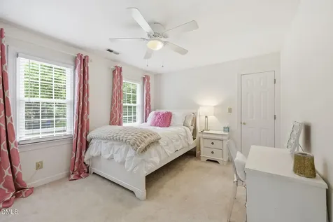 424 Grosvenor Drive Raleigh NC 27615