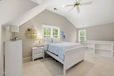 424 Grosvenor Drive Raleigh NC 27615