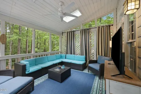 424 Grosvenor Drive Raleigh NC 27615