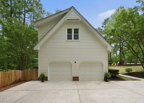 424 Grosvenor Drive Raleigh NC 27615