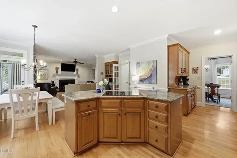 424 Grosvenor Drive Raleigh NC 27615