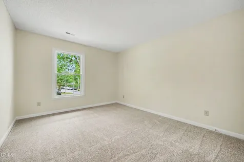 6802 Fairpoint Court Raleigh NC 27613