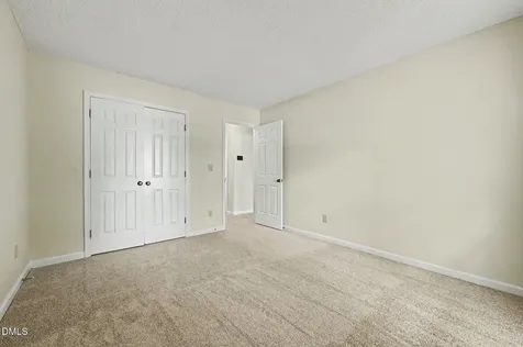 6802 Fairpoint Court Raleigh NC 27613