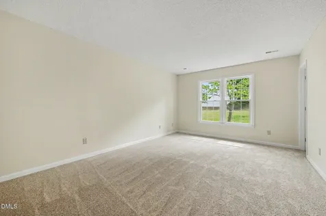 6802 Fairpoint Court Raleigh NC 27613