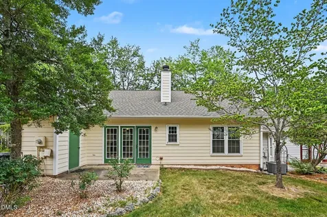6802 Fairpoint Court Raleigh NC 27613