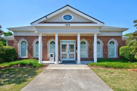 208 William Henry Way Cary NC 27519