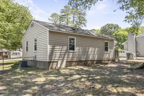 427 W Park Street Cary NC 27511