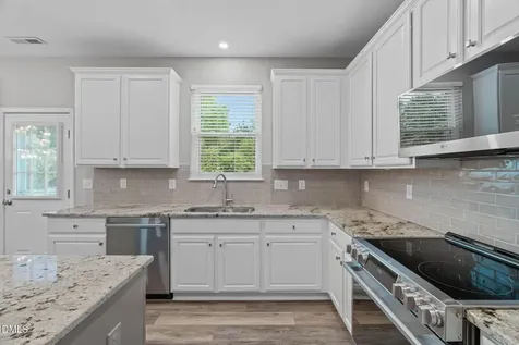 182 Stobhill Lane Holly Springs NC 27540