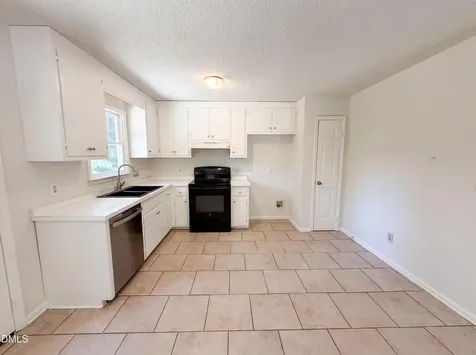 328 Thornwood Lane Youngsville NC 27596