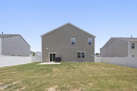 27 Winterberry Way Fuquay Varina NC 27526