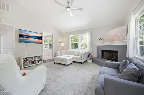 817 Chatham Lane Raleigh NC 27610