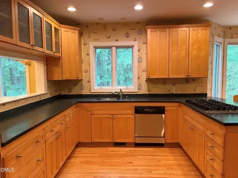 104 Turnberry Lane Chapel Hill NC 27517