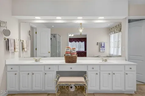 7733 Silver View Lane Raleigh NC 27613