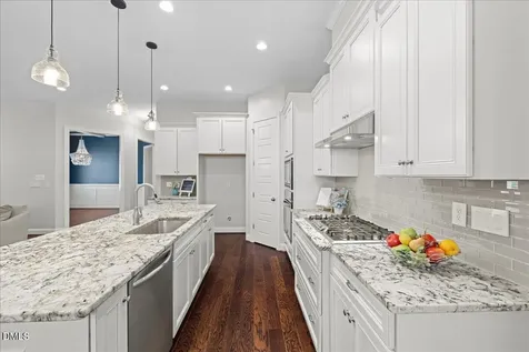 804 Rambling Oaks Lane Holly Springs NC 27540