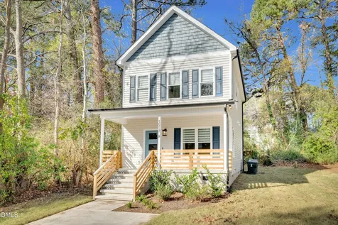 1917 Essex Road Durham NC 27704