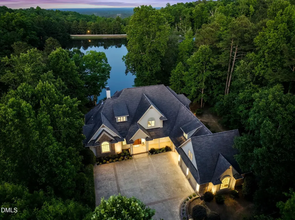 25303 Ludwell Chapel Hill NC 27517