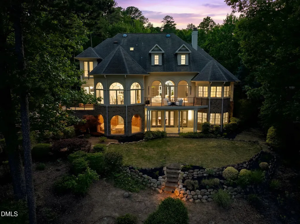 25303 Ludwell Chapel Hill NC 27517