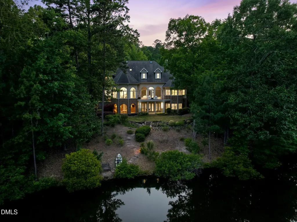 25303 Ludwell Chapel Hill NC 27517