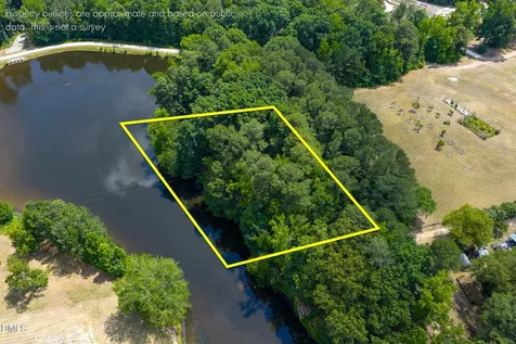 6117 B Applewhite Road Wendell NC 27591