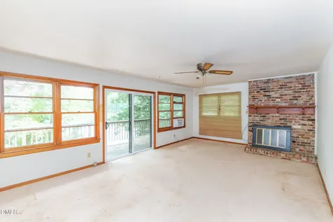 6117 B Applewhite Road Wendell NC 27591