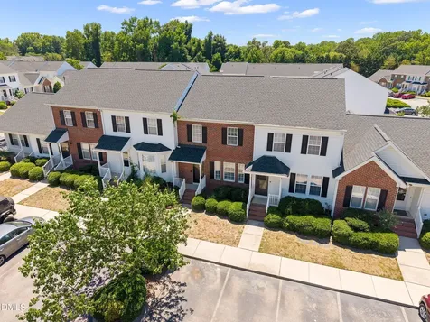 1707 Stroll Circle Fuquay Varina NC 27526