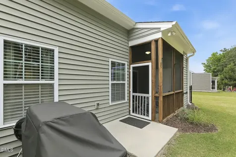 529 Barneswyck Drive Fuquay Varina NC 27526