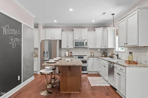 6432 Cardinaux Lane Holly Springs NC 27540