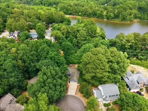 7304 Bodkin Court Raleigh NC 27613