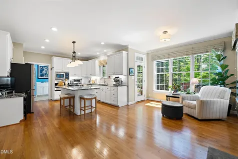 102 Poppleford Place Cary NC 27518