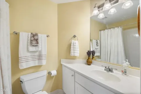 102 Poppleford Place Cary NC 27518