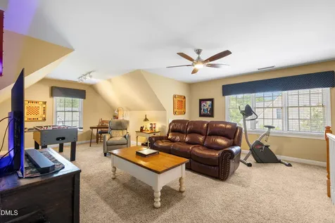 102 Poppleford Place Cary NC 27518