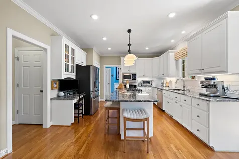 102 Poppleford Place Cary NC 27518