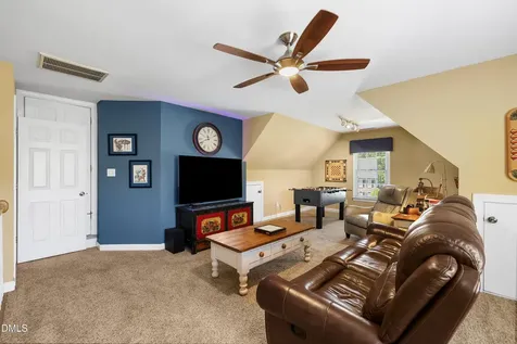 102 Poppleford Place Cary NC 27518