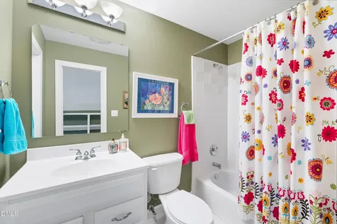 102 Poppleford Place Cary NC 27518