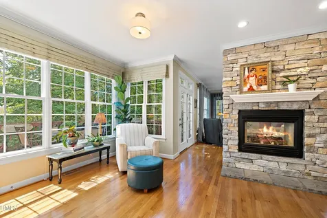 102 Poppleford Place Cary NC 27518
