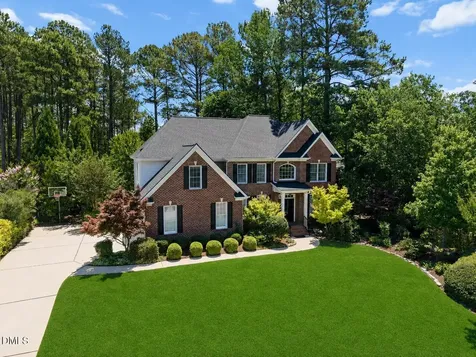 102 Poppleford Place Cary NC 27518