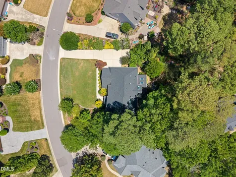 102 Poppleford Place Cary NC 27518