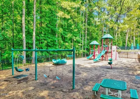 102 Poppleford Place Cary NC 27518