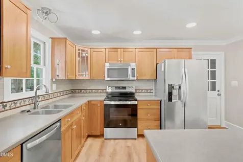 2221 Brisbayne Circle Raleigh NC 27615