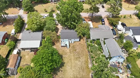 3912 Memory Lane Raleigh NC 27604