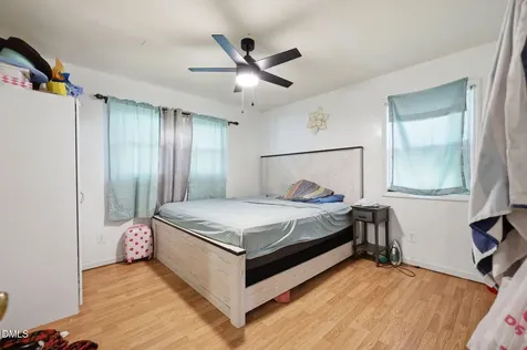 3912 Memory Lane Raleigh NC 27604