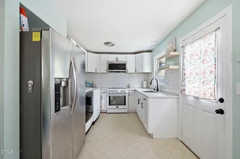 3912 Memory Lane Raleigh NC 27604