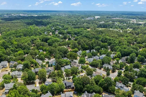 105 Callard Run Chapel Hill NC 27514