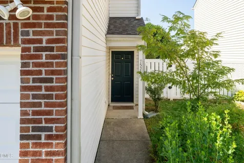 7524 Brighton Hill Lane Raleigh NC 27616