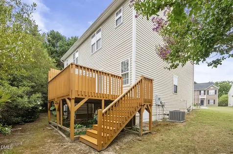 2533 Bay Harbor Drive Raleigh NC 27604